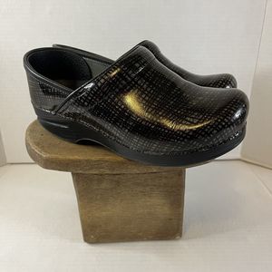 Women's Dansko Clogs - Comfortable Professional Shoes - US 6.5-7 EU 37 Silver